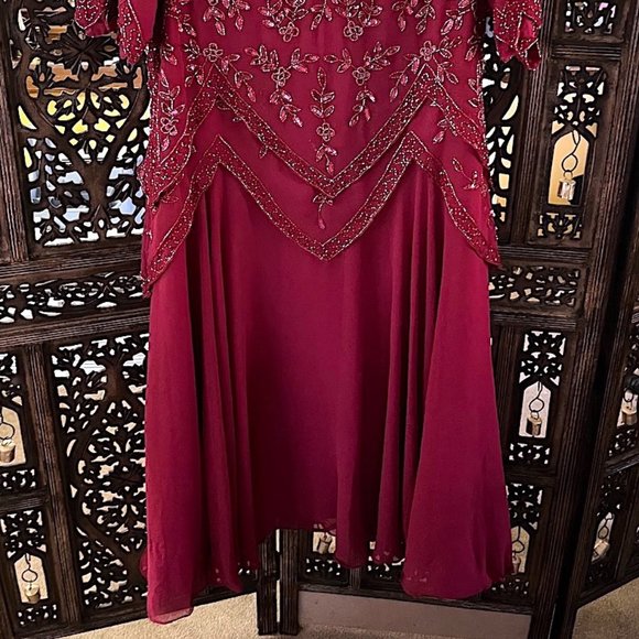 ROAMAN’S RUBY RED MAROON BURGUNDY BEADED SEQUINS LAYERED EVENING DRESS - Picture 2 of 7